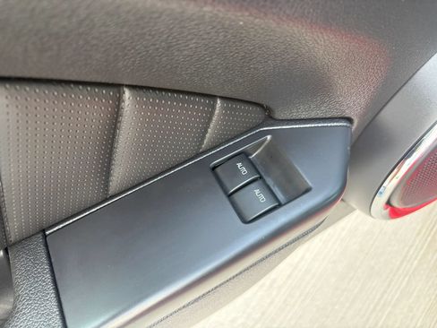 Used 2013 Ford Mustang GT Premium w/ Comfort Pkg RWD image 20