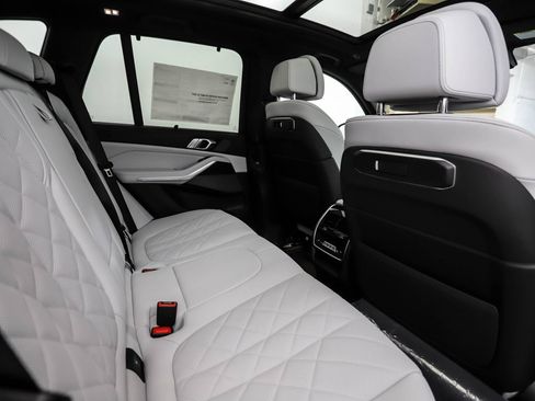 New 2026 BMW X5 xDrive40i w/ M Sport Package AWD/4WD image 26