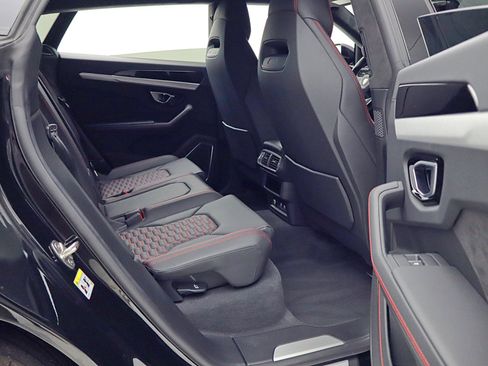 Used 2024 Lamborghini Urus S image 44