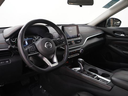 Used 2020 Nissan Altima 2.5 SR w/ Premium Package AWD/4WD image 23
