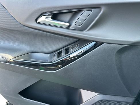 New 2026 Chevrolet Equinox LT image 11