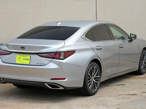 Used 2024 Lexus ES 350 w/ Premium Package FWD image 54