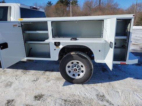 New 2026 GMC Sierra 3500 Pro w/ Convenience Package image 27