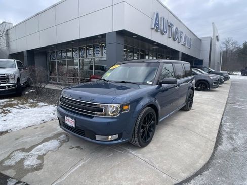 Certified 2019 Ford Flex SEL w/ Equipment Group 202A image 4
