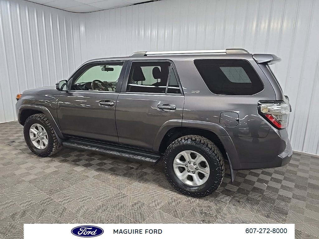 Used 2019 Toyota 4Runner SR5 AWD/4WD image 4