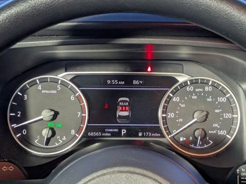 Used 2024 Nissan Rogue S FWD image 26