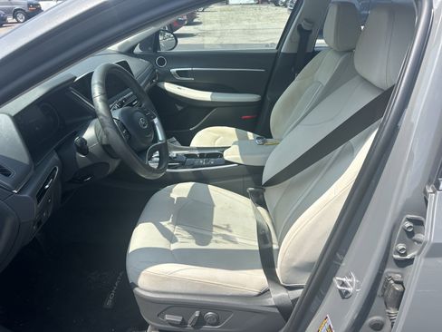 Used 2023 Hyundai Sonata SEL w/ Convenience Package image 12