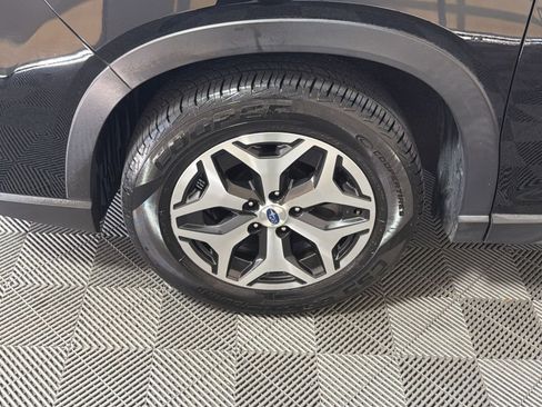 Used 2020 Subaru Forester Premium image 12