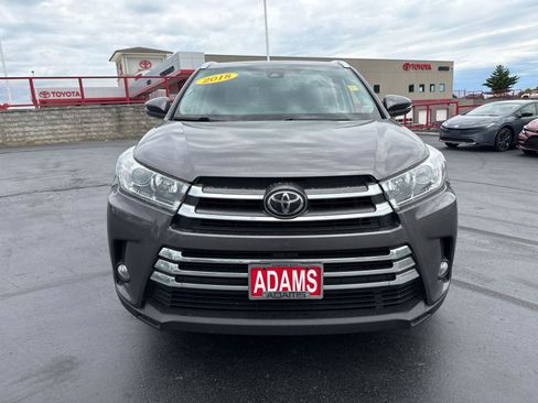 Used 2018 Toyota Highlander Limited w/ Protection Package #3 AWD/4WD image 3