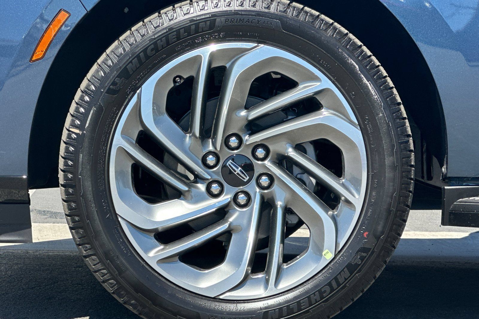 New 2027 Lincoln Navigator Premiere AWD/4WD image 26