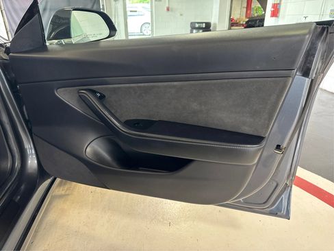 Used 2018 Tesla Model 3 Long Range image 26