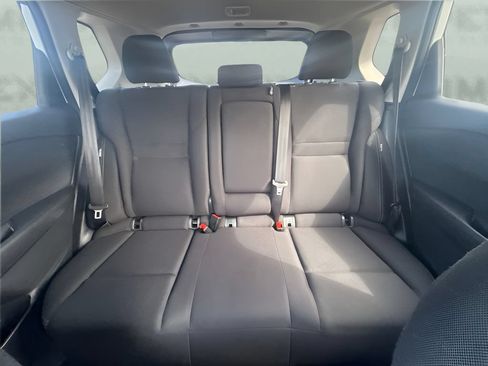 Used 2024 Nissan Rogue S FWD image 6
