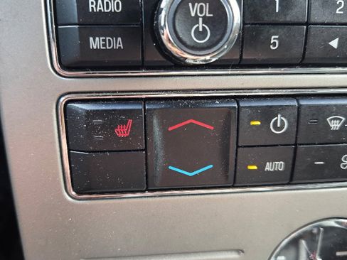 Used 2011 Ford Flex Limited w/ Class III Trailer Tow Pkg image 25