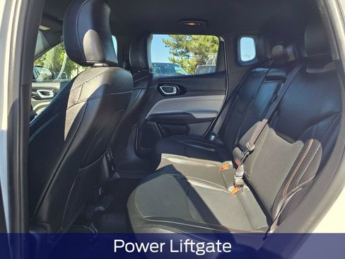 Used 2023 Jeep Compass Limited w/ Elite Group AWD/4WD image 14
