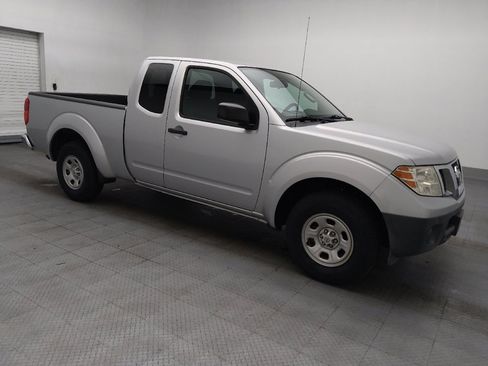 Used 2015 Nissan Frontier S RWD image 11