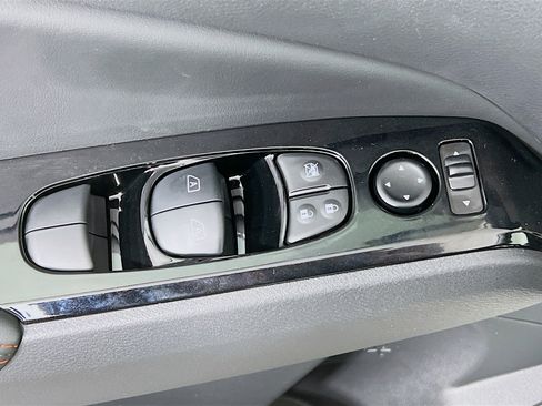 New 2025 Nissan Altima 2.5 SR image 20