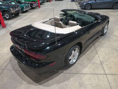 Used 2001 Pontiac Firebird Trans Am RWD image 17