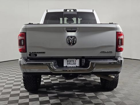 Used 2022 RAM 2500 Laramie AWD/4WD image 3