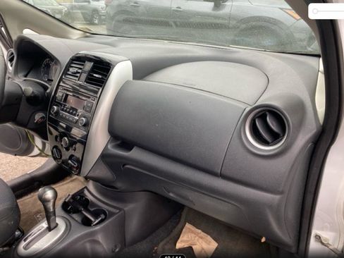Used 2015 Nissan Versa Note SV FWD image 29