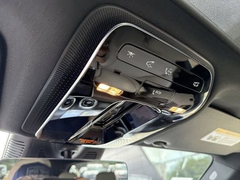 New 2025 Mercedes-Benz GLC 300 4MATIC image 17