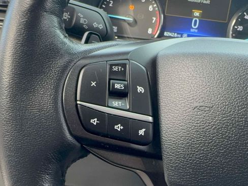 Used 2020 Ford Explorer XLT AWD/4WD image 17