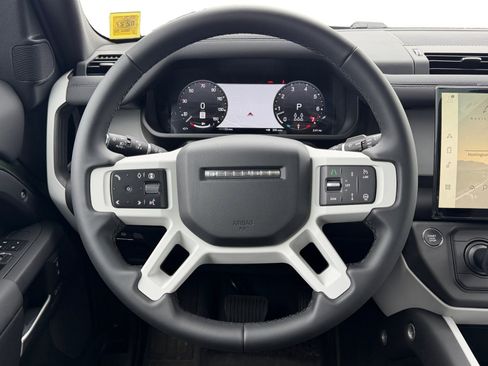 New 2026 Land Rover Defender 130 X-Dynamic SE AWD/4WD image 10