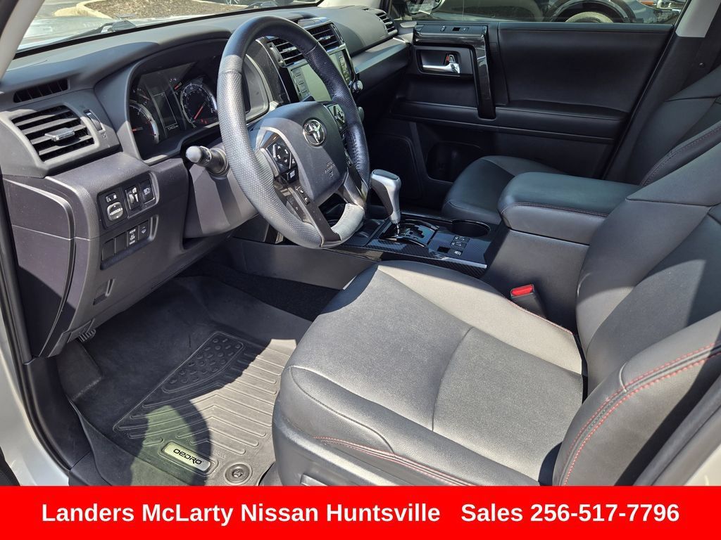 Used 2024 Toyota 4Runner TRD Off-Road Premium w/ Moonroof Package AWD/4WD image 17