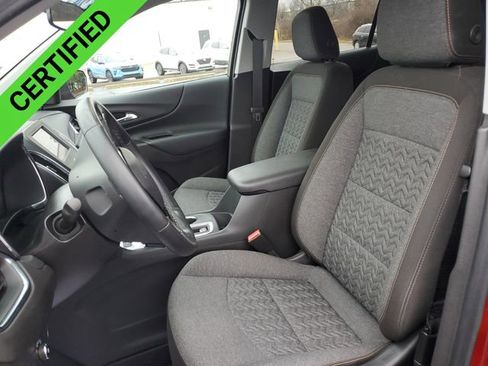 Certified 2024 Chevrolet Equinox LT w/ LPO, Floor Liner Package image 19
