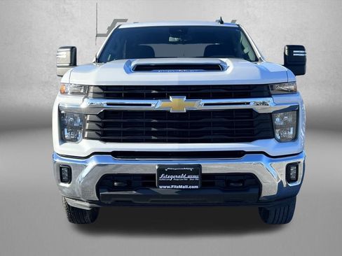 Used 2025 Chevrolet Silverado 2500 LT w/ Convenience Package image 5