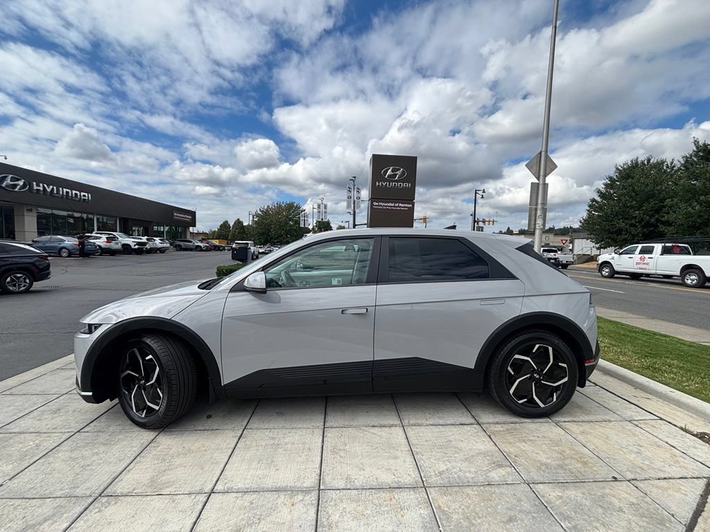 Certified 2024 Hyundai Ioniq 5 SE AWD/4WD image 4