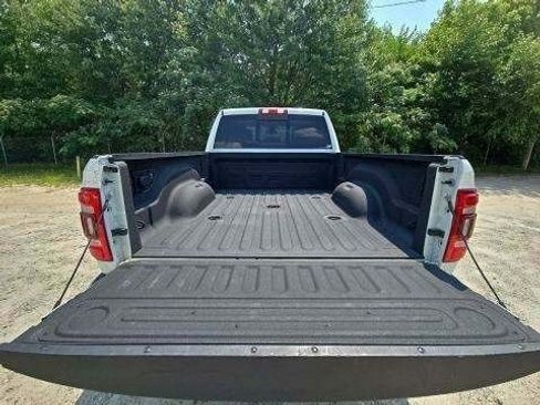 Used 2024 RAM 3500 Limited image 12