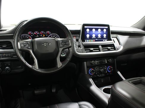 Used 2021 Chevrolet Suburban RST w/ Luxury Package AWD/4WD image 2