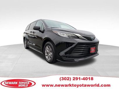 Used 2022 Toyota Sienna LE