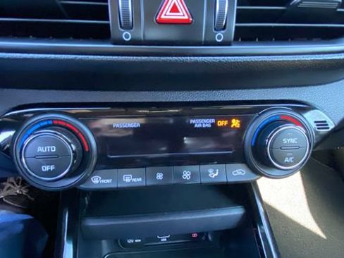 Used 2022 Kia Forte GT-Line w/ GT-Line Technology Package FWD image 24