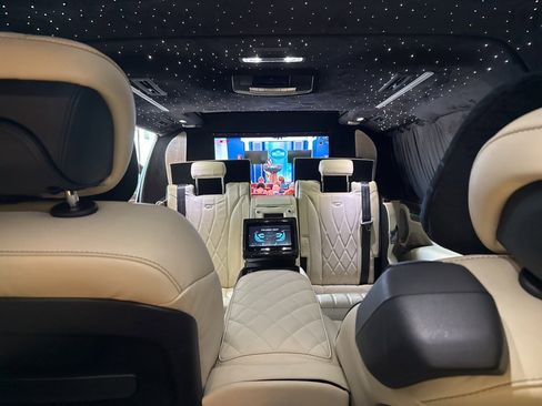 New 2025 Cadillac Escalade ESV Sport Platinum image 10