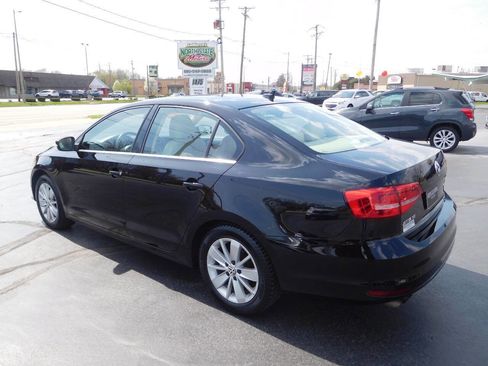 Used 2015 Volkswagen Jetta SE image 3