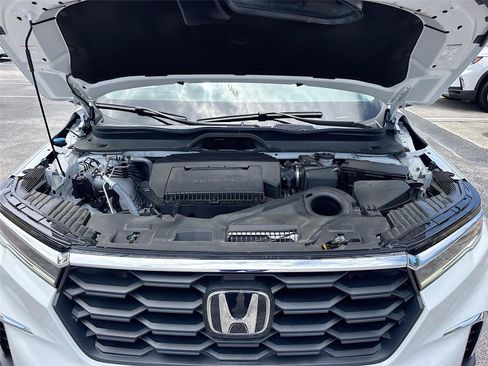 Certified 2024 Honda Pilot EX-L image 34