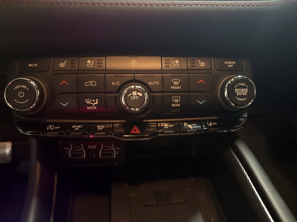 Used 2023 Dodge Durango GT AWD/4WD image 12