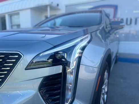 Used 2023 Cadillac XT4 Premium Luxury AWD/4WD image 12