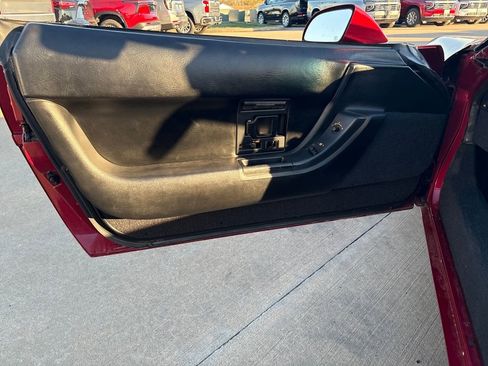 Used 1992 Chevrolet Corvette Coupe image 16