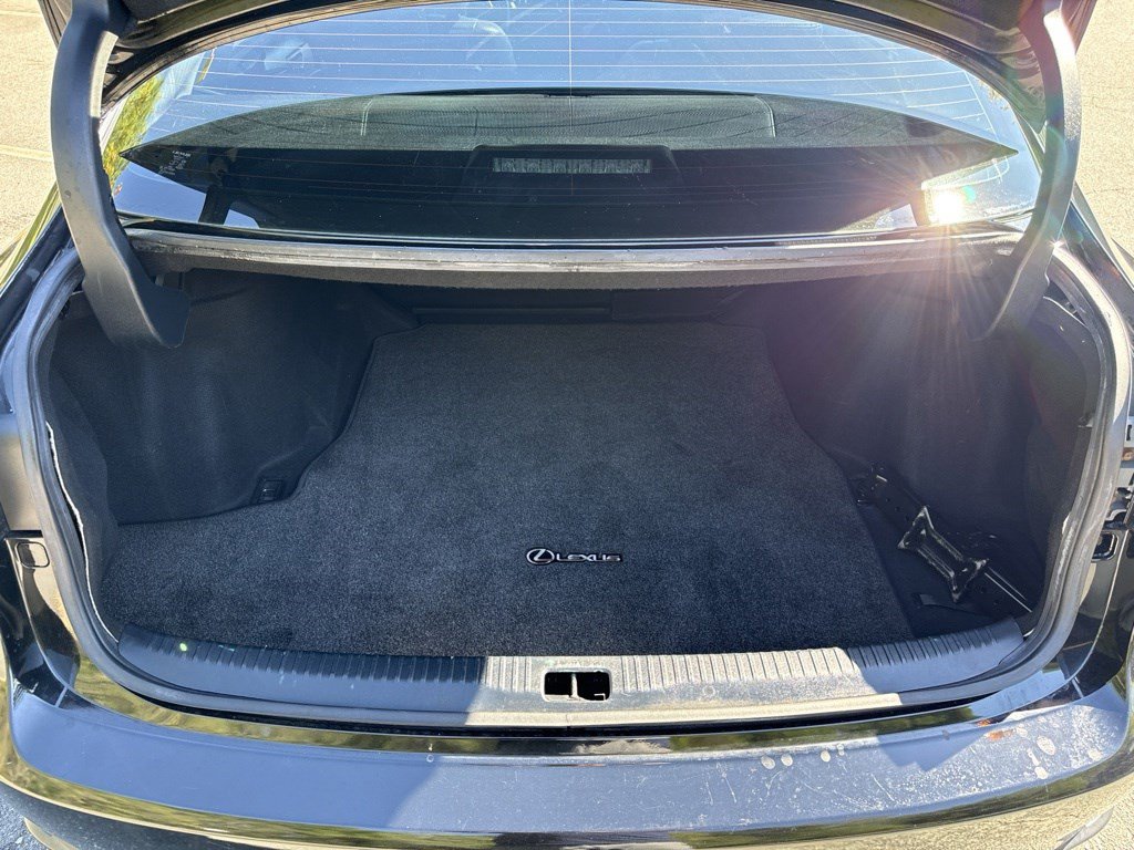 Used 2017 Lexus IS 200t RWD image 61