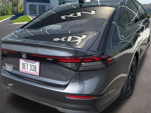 Used 2025 Honda Accord SE image 18