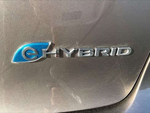 Used 2018 Chrysler Pacifica Limited w/ Advanced Safetytec Group image 10