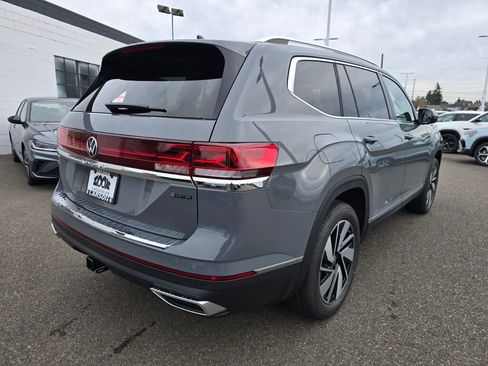 New 2026 Volkswagen Atlas SEL image 4