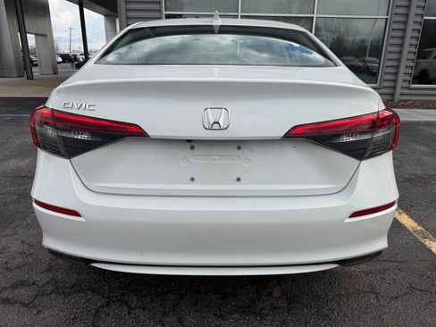 Used 2023 Honda Civic EX image 4