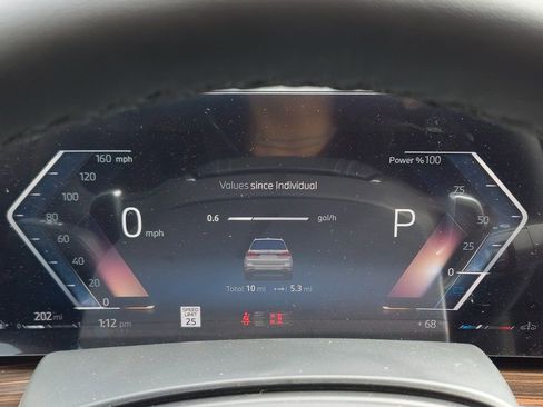 New 2026 BMW X7 xDrive40i w/ Climate Comfort Package image 14