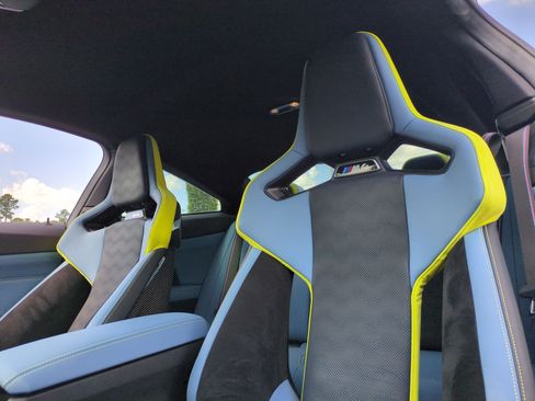 Used 2021 BMW M4 Competition w/ M Carbon Exterior Package RWD image 16