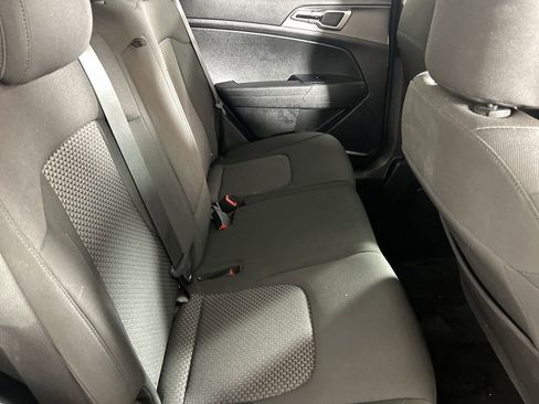 Used 2025 Kia Sportage LX FWD image 25