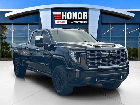 Used 2024 GMC Sierra 2500 Denali Ultimate AWD/4WD image 2