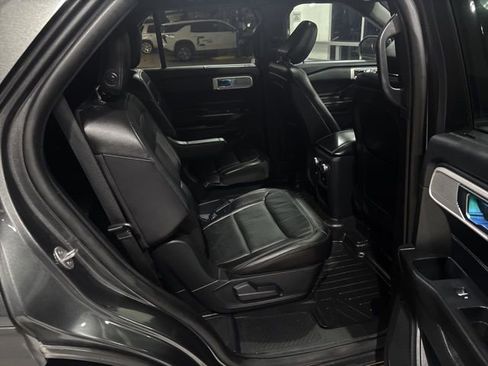 Used 2020 Ford Explorer Limited image 27